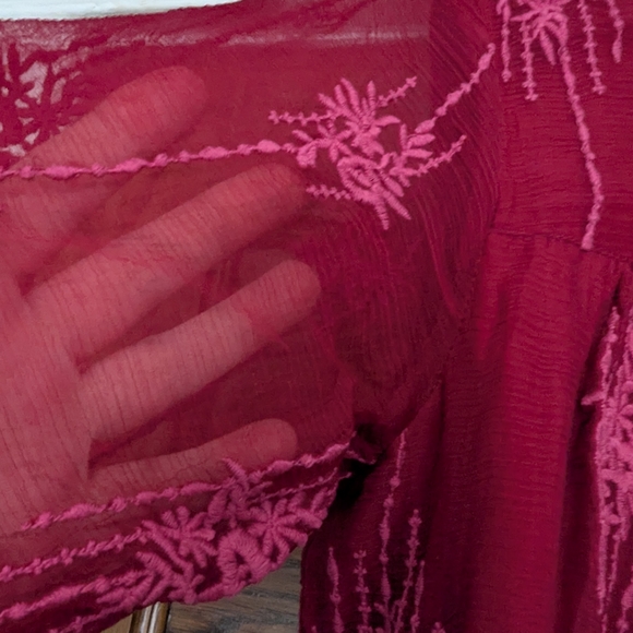 SUNDANCE Cora top, embroidered, sheer short sleeves, Size Womens MED - Picture 4 of 11